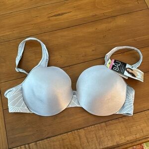 Bali women’s worry free wire underwire bra, 34B; NWT